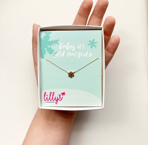 سلسال ثلج ذهبي