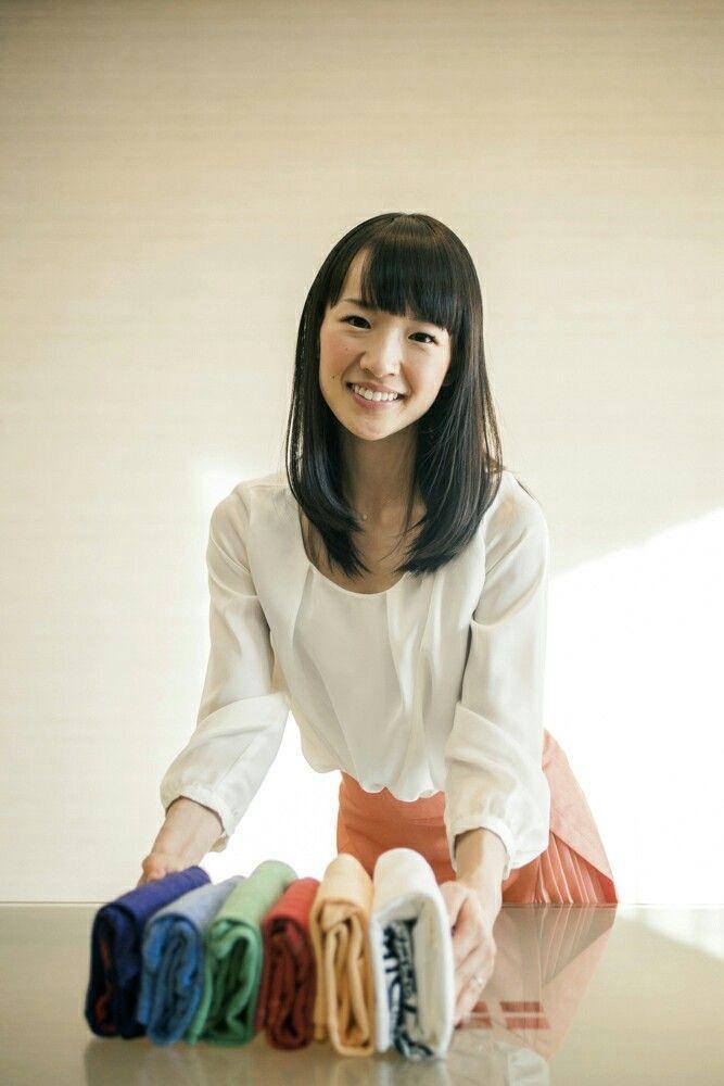 كيف يساعدك التنظيم المستوحى من منهج Marie Kondo على تحويل منزلك إلى مساحة أكثر راحة؟