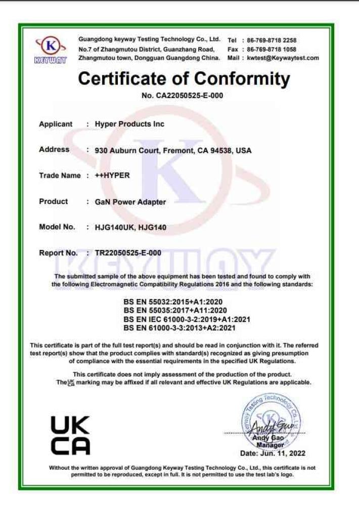 فيش جداري ثلاثي  من ديفيا بقوة 140 واط منفذين بي دي + منفذ يو اس بي