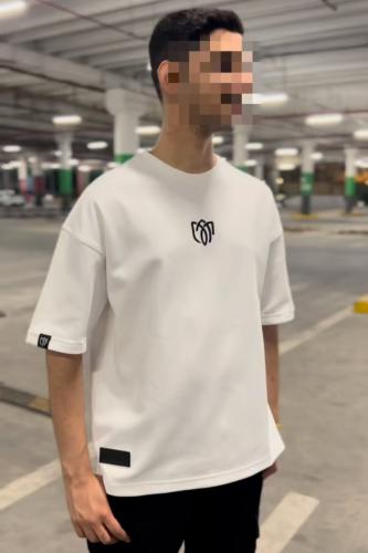 WHITE T SHIRT