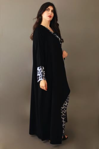 عباية تايقر ابيض