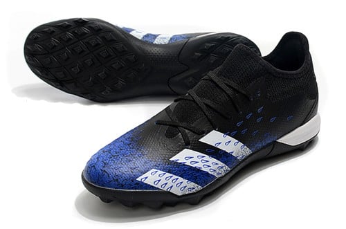 جزمة كرة قدم adidas