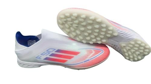 جزمة كرة قدم adidas