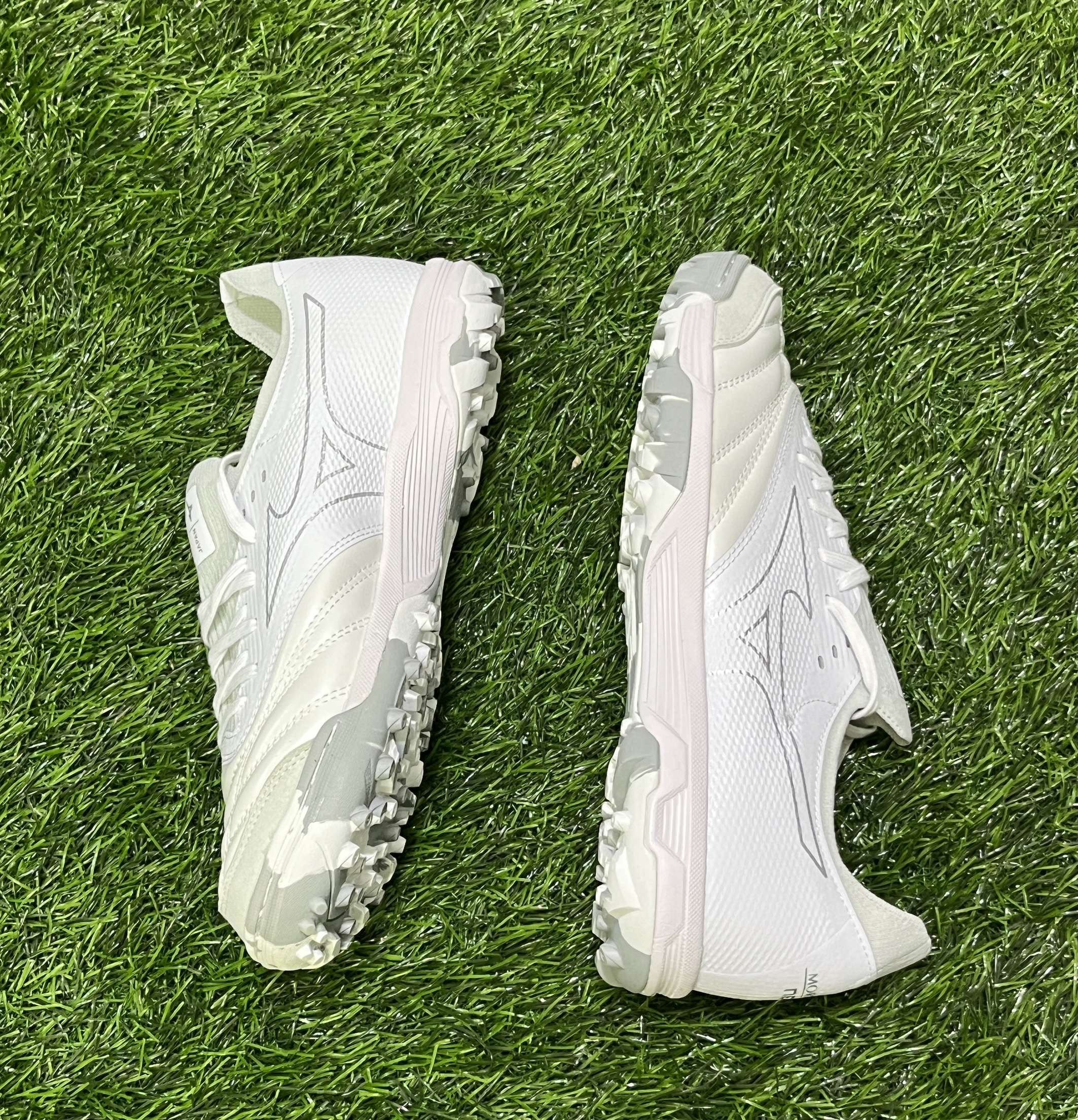 جزمة كرة قدم mizuno