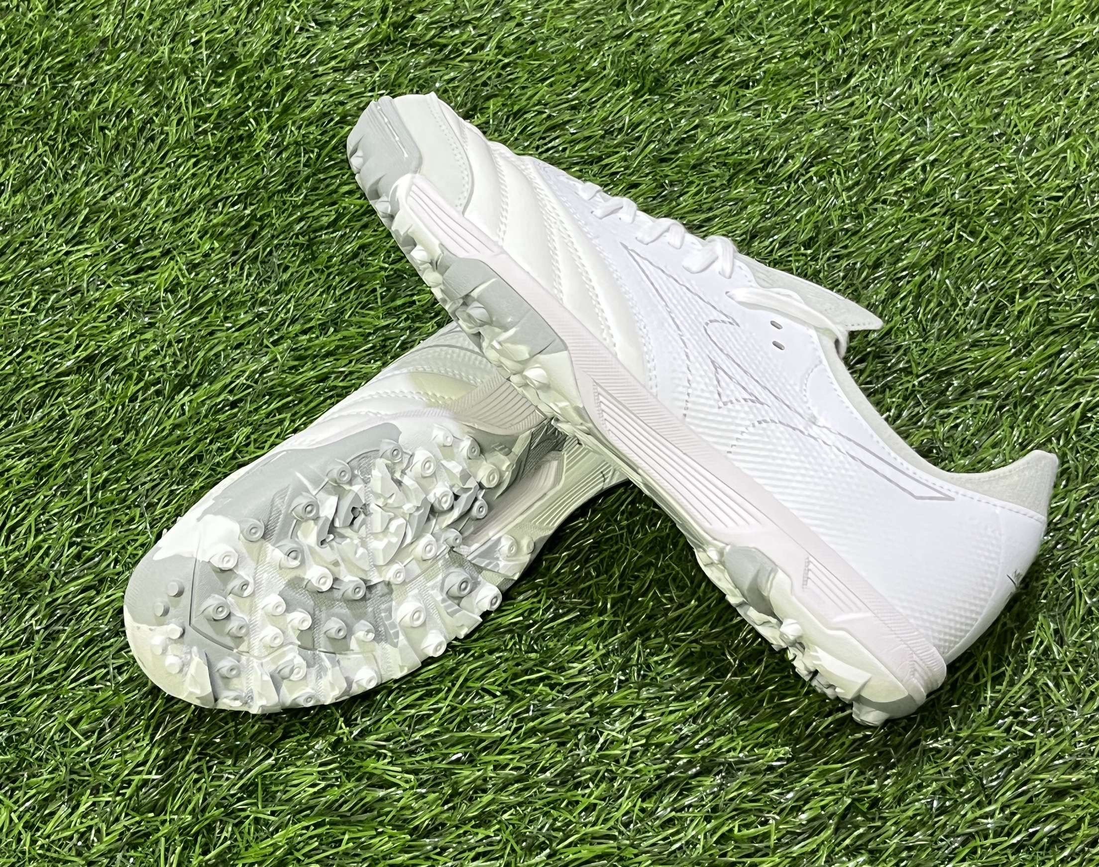 جزمة كرة قدم mizuno