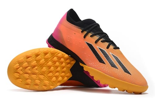 جزمة كرة قدم adidas