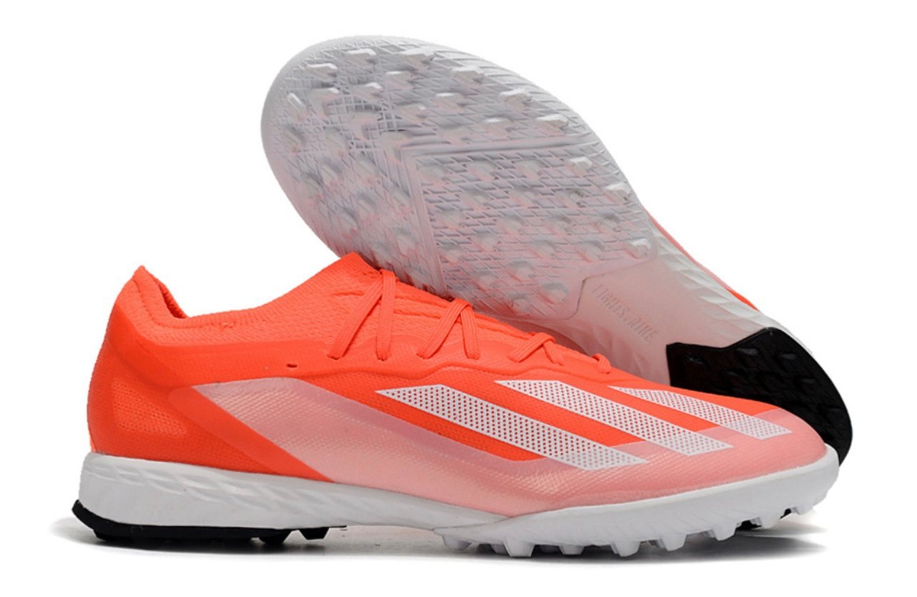 جزمة كرة قدم adidas