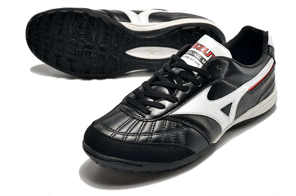 جزمة كرة قدم Mizuno