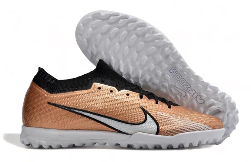 جزمة كرة قدم Nike
