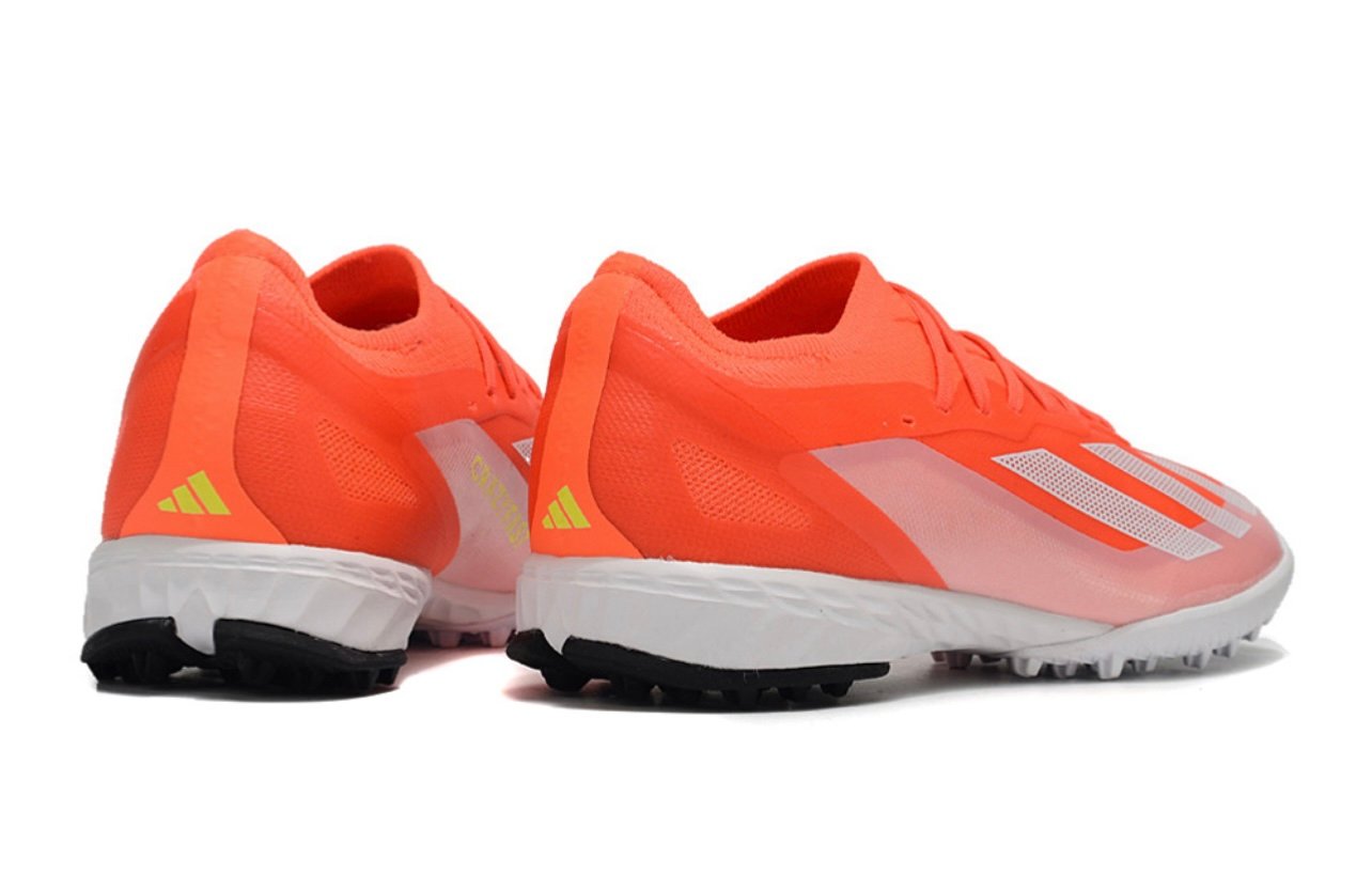 جزمة كرة قدم adidas