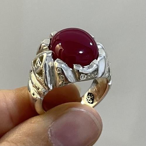 خاتم فضة رجالي بحجر ياقوت تايلندي