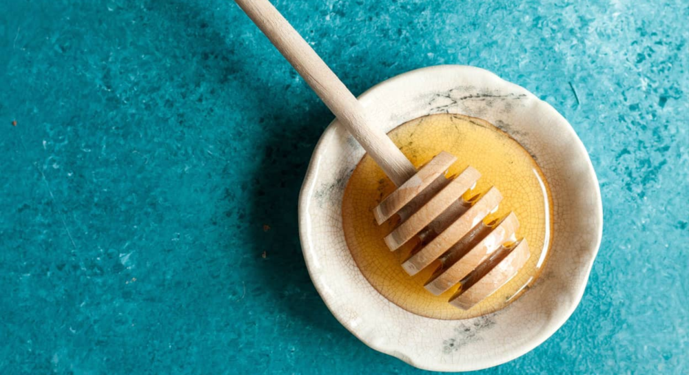 عسل مانوكا والرياضيين: دعم طبيعي للأداء البدني