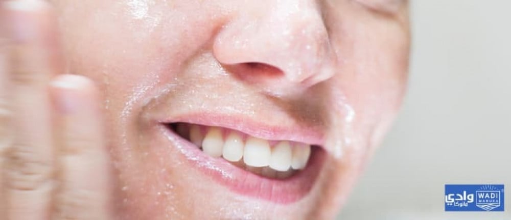 أفضل وصفات العسل لنضارة البشرة وعلاجها