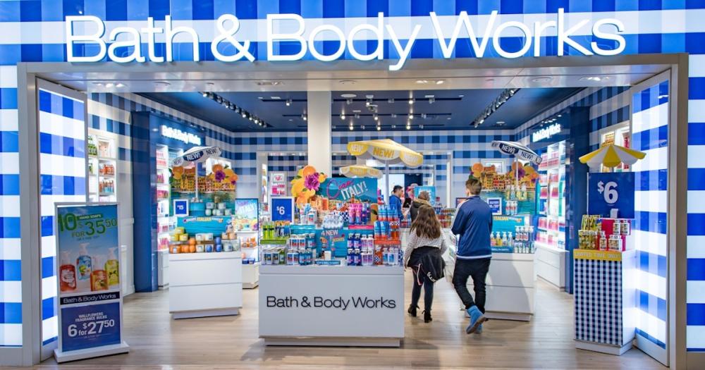 عطور Bath & Body Works باث آند بودي وركس – تألقٌ عطري وتاريخ من التميز