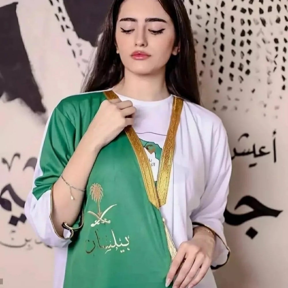 بشت نسائي اليوم الوطني