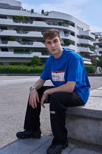Blue boarding t-shirt