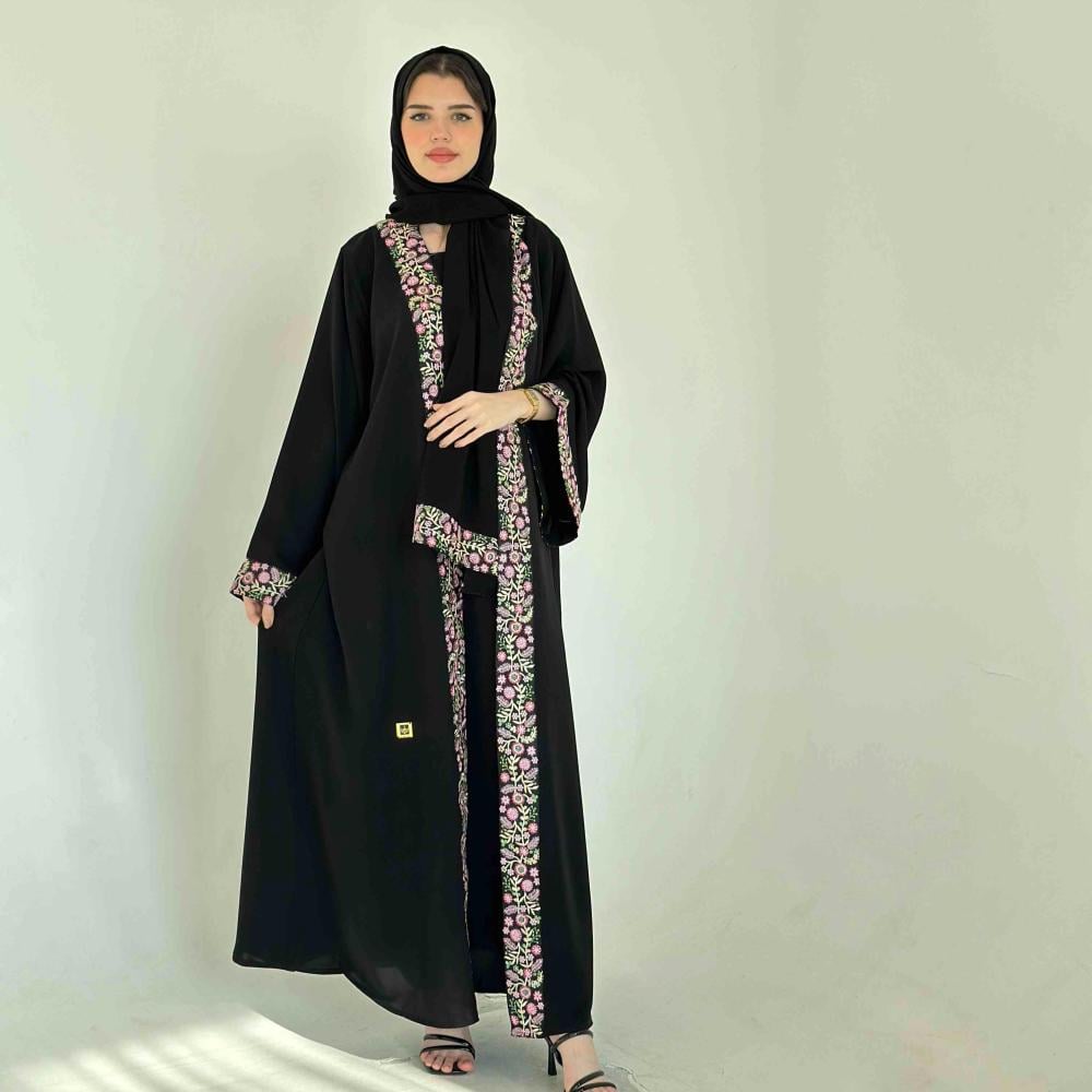 عباية مفتوحة فستان مشبوك بكلفة سدو في الأطراف والاكمام 7013   Essence of Flowers