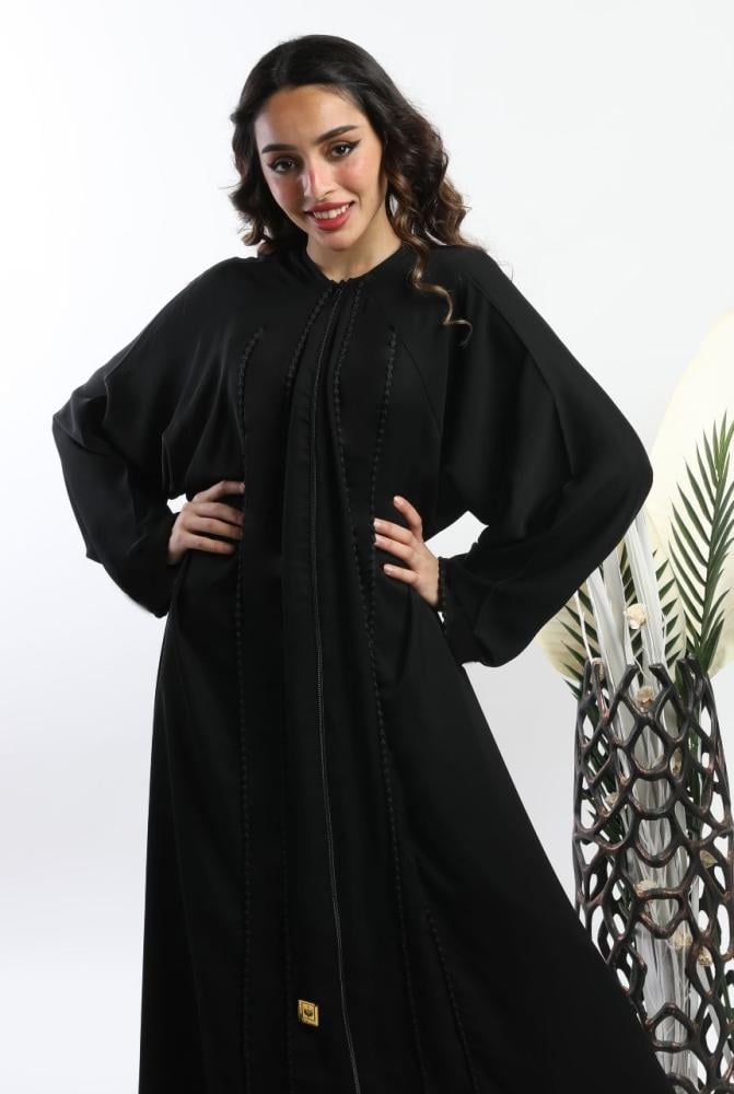 The most beautiful abayas for going out: a brief guide