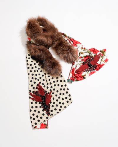 سكارف حرير بالفورير  مطعّم بالكرستال الفاخر دبل فيس