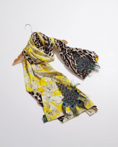 سكارف حرير مطعّم بالكرستال الفاخر دبل فيس