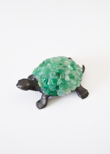 تحفة بالأحجار الصغيره سلحفاة فاخره