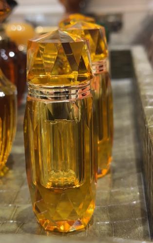 كرستال فاخر   اصفر اللون ربع توله 3 مل