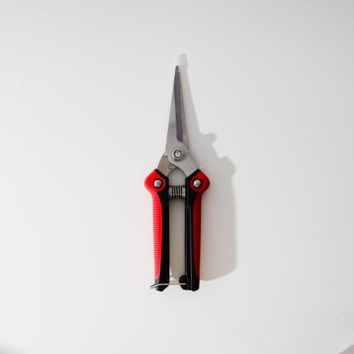 قطاعة عود شكل مقص