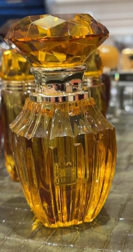 كرستال فاخر   اصفر اللون نصف توله 6 مل