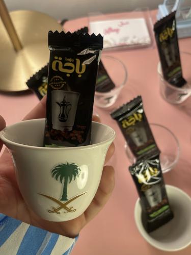 فنجال + ظرف قهوه