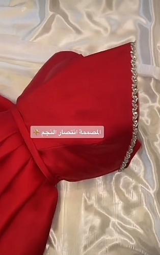 فستان تصميم انتصار نجم احمر فاخر جدا