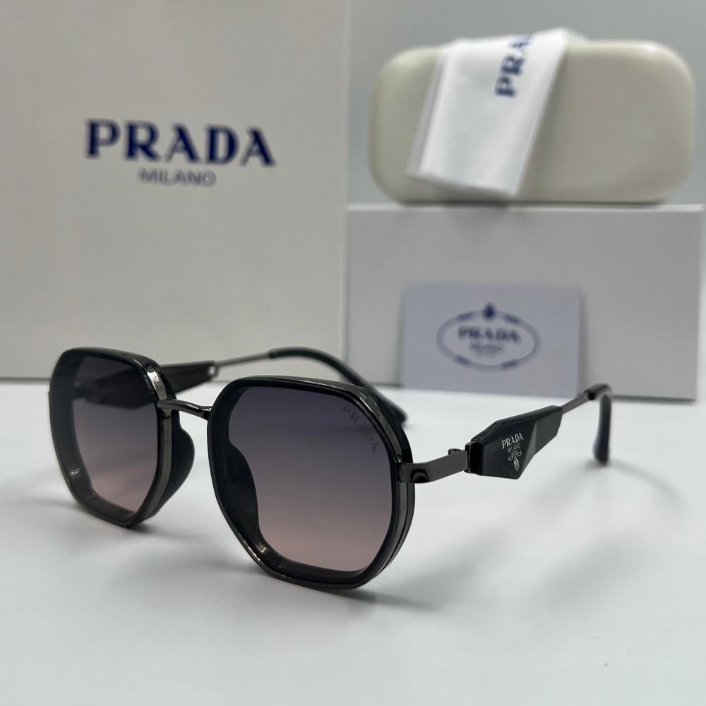 نظارات برادا PRADA
