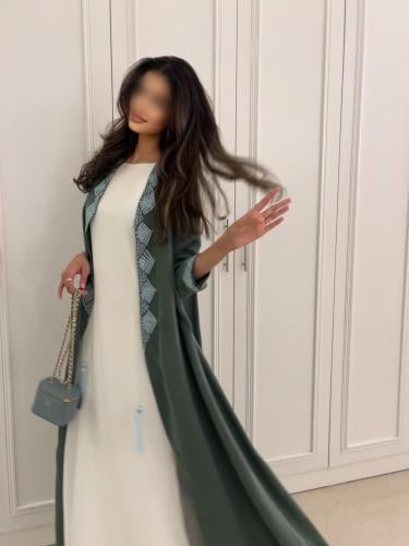 عباية حرير مغسول طبيعي بشك يدوي
