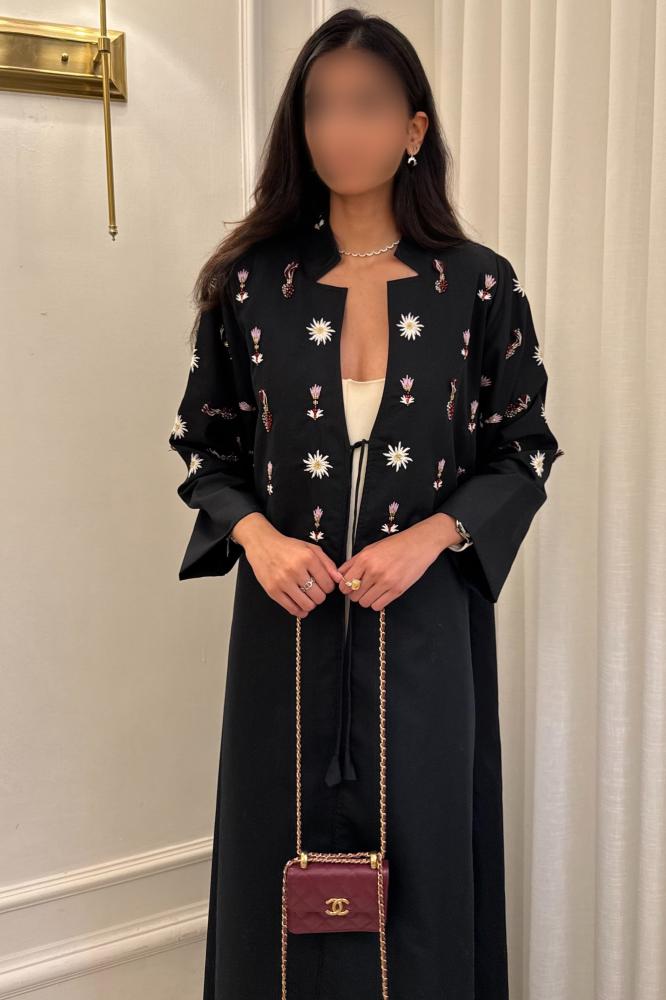 عباية لنن بشك يدوي مع تطريز