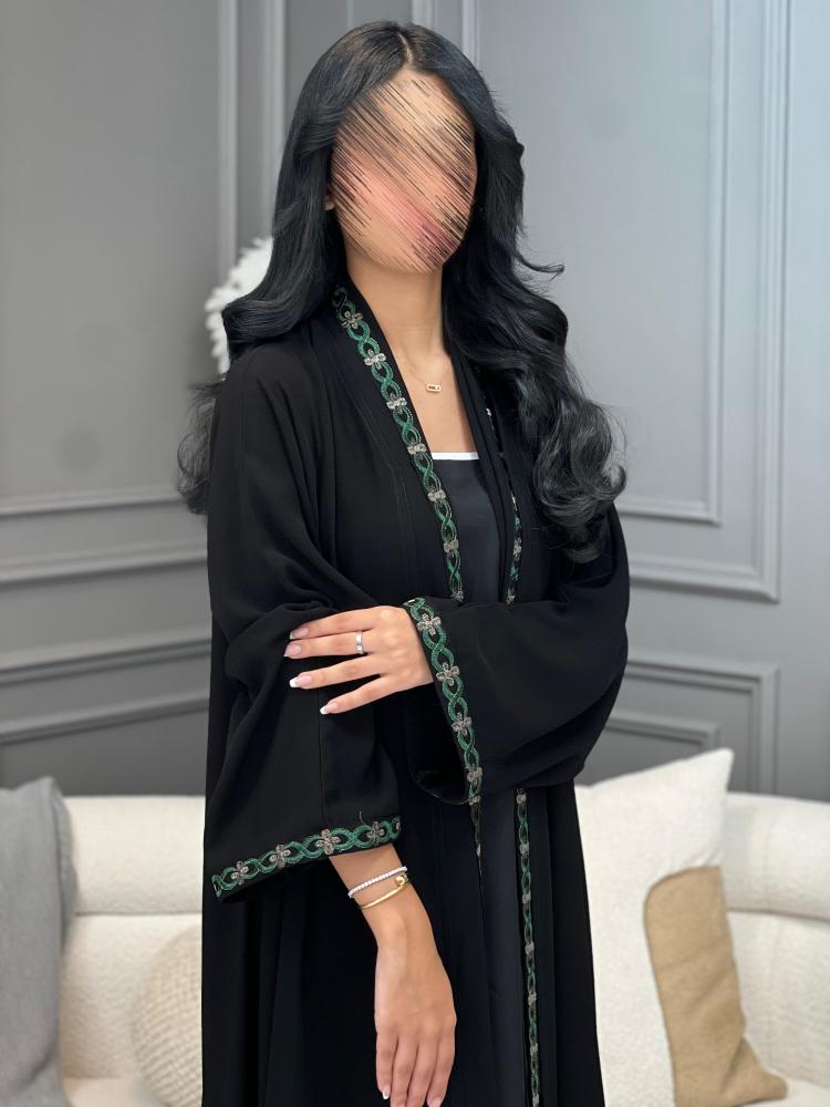عباية سوداء نص كلوش