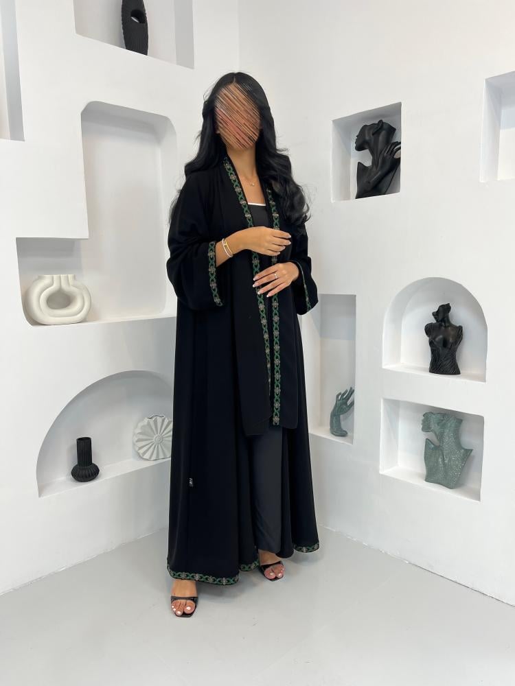 عباية سوداء نص كلوش