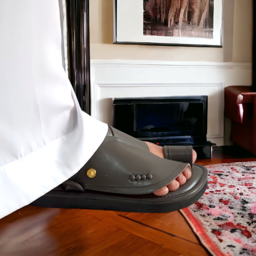 حذاء شرقى -رصاصى سادة - ارتغاع وسط وطني