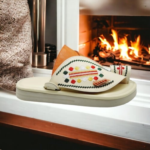 حذاء شرقي -مطرز سكري