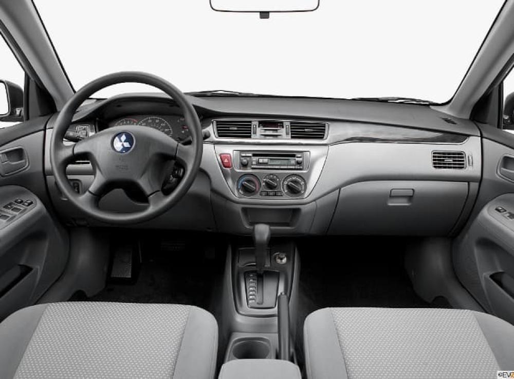 ملحقات سيارات متسوبيشي