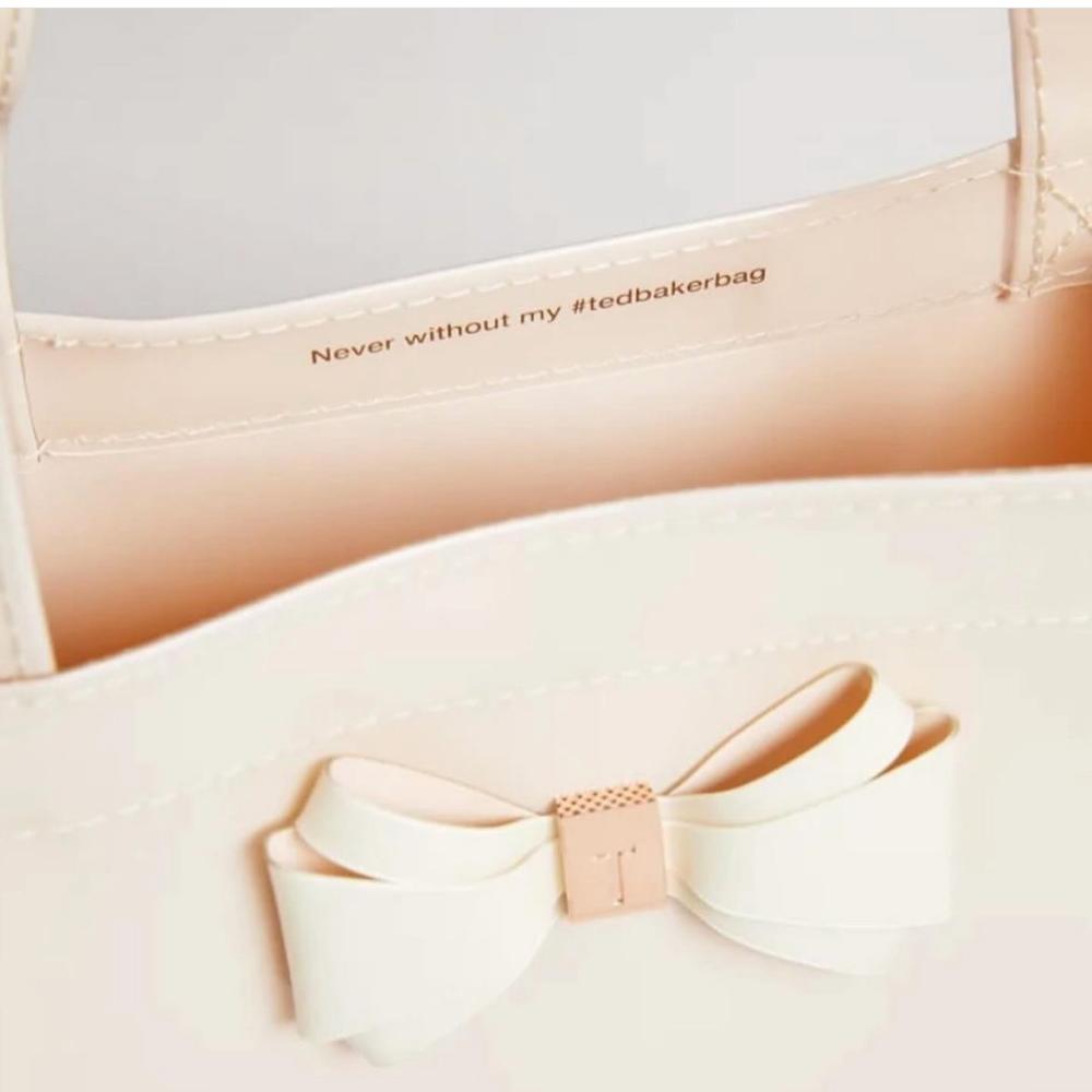 كيس صغير تيد بيكر Ted Baker