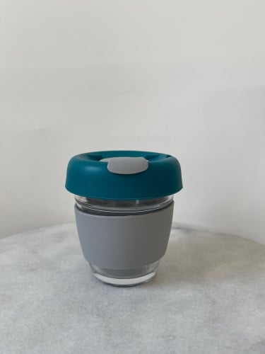 كوب قهوة 8oz مسكه سلكون غطاء اخضر