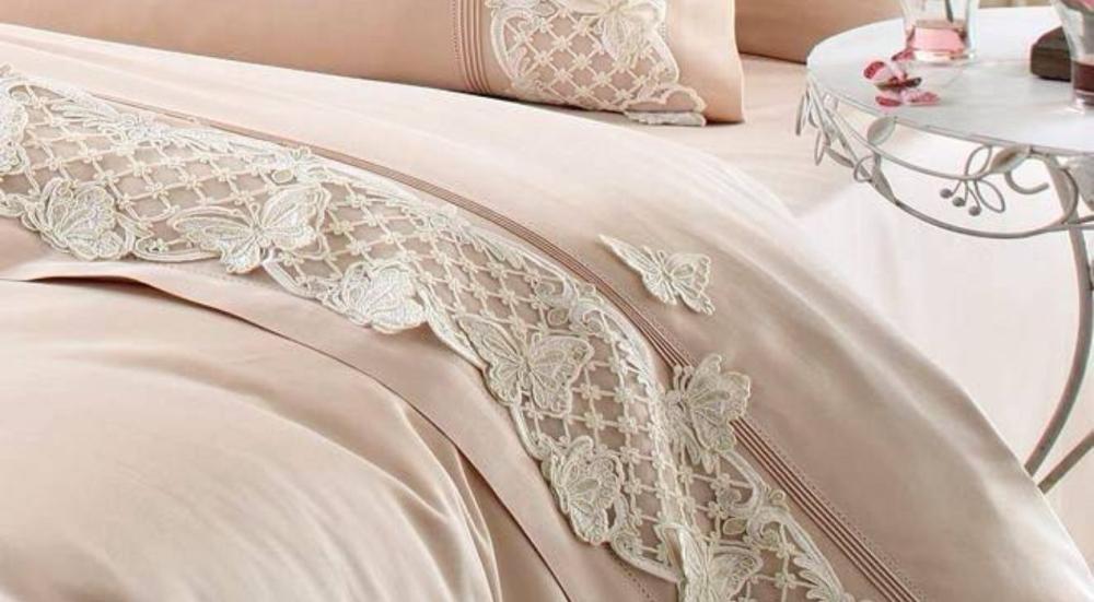 أحدث موديلات أطقم مفارش سرير للعرايس في السعودية بالأسعار