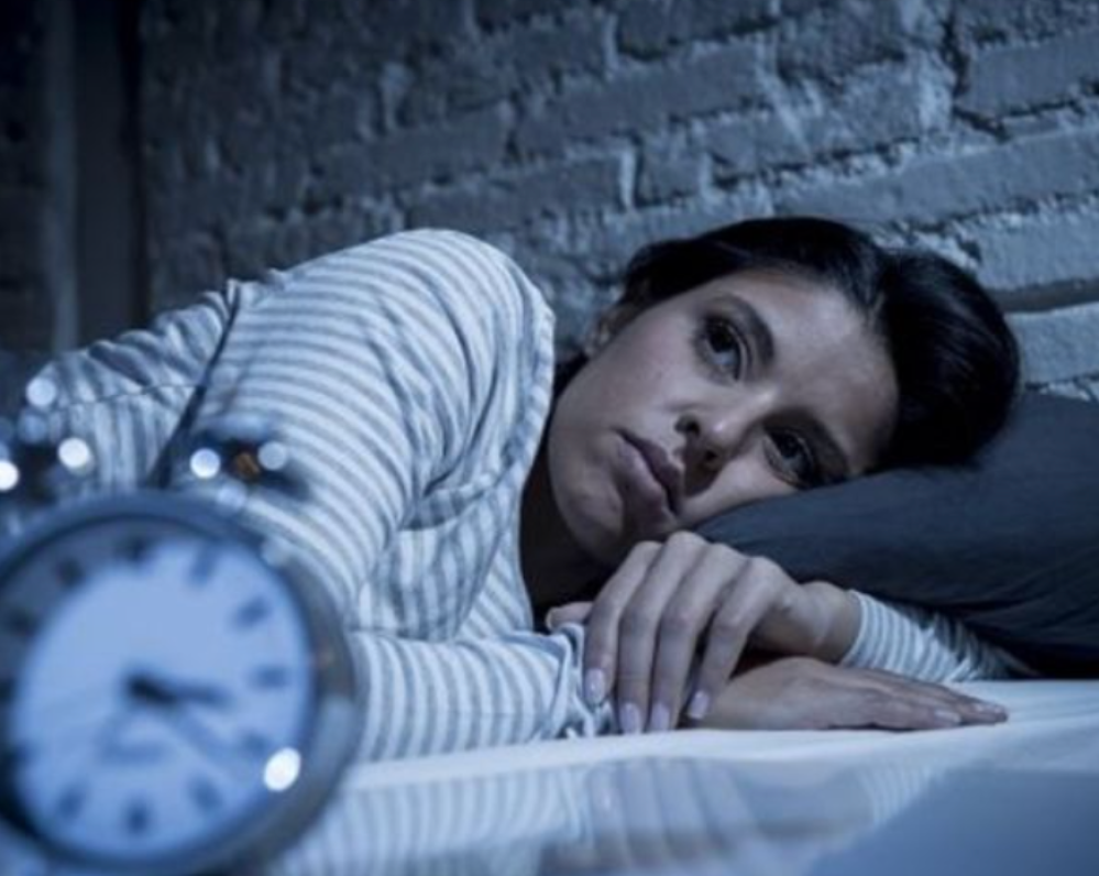 أسباب الأرق المزمن والحاد | لماذا لا نستطيع النوم؟ وكيف نتعامل مع الأرق؟