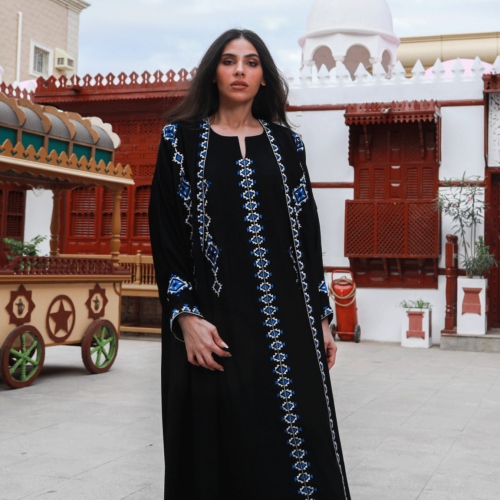 عباية كريب مع تطريز تراثي