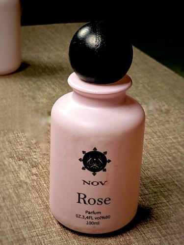 عطر NOV ROSE