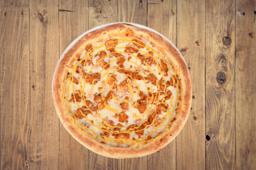 بيتزا تشكن الديناميت Dynamite chicken pizza