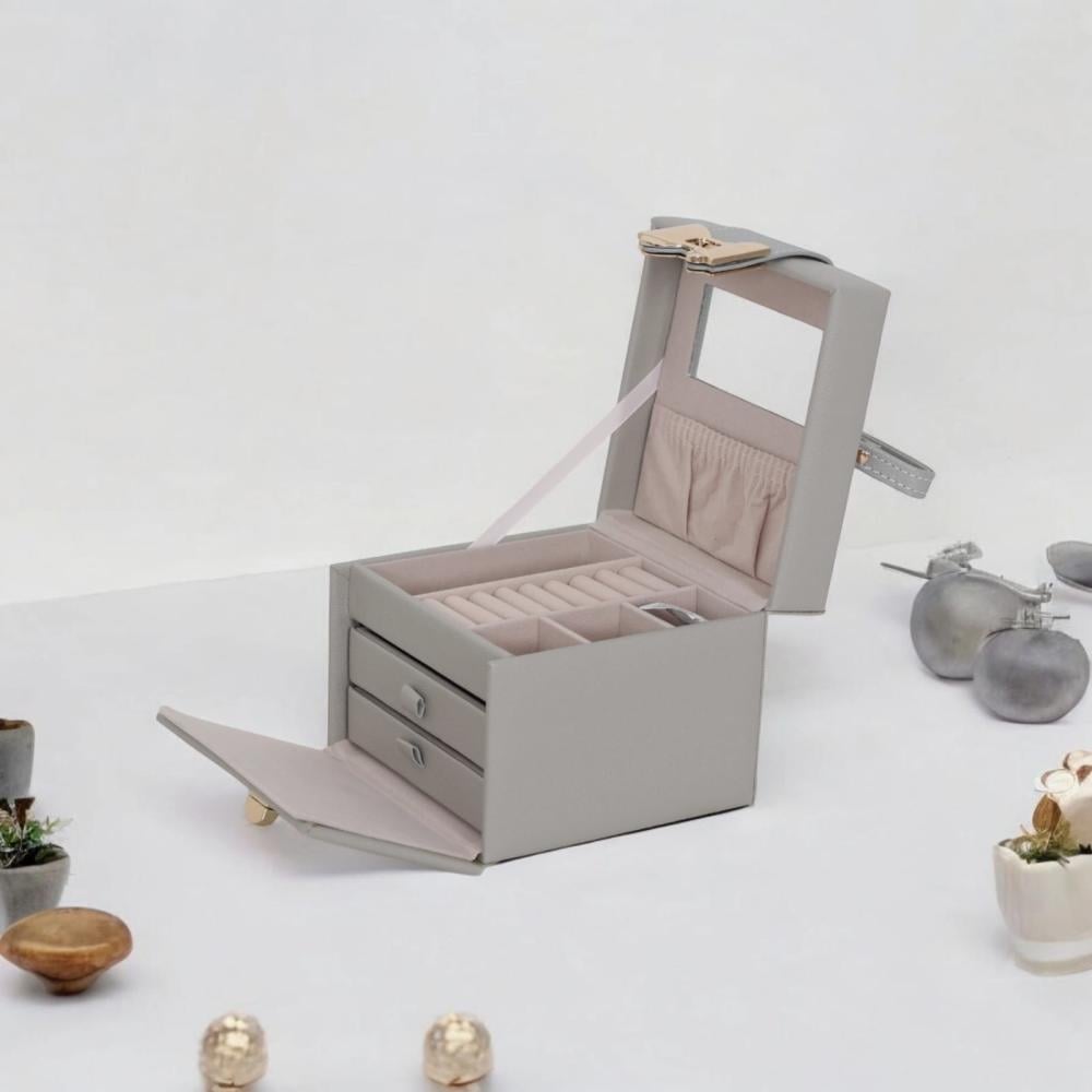 شنطه اكسسوارات حجم وسط من الجلد عالي الجوده