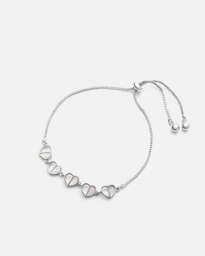 اسوارة نسائية بتصميم ناعم بلون فضي