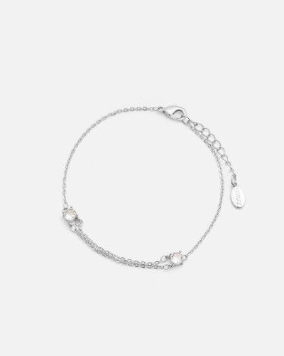 اسوارة نسائية بتصميم أنيق بلون فضي