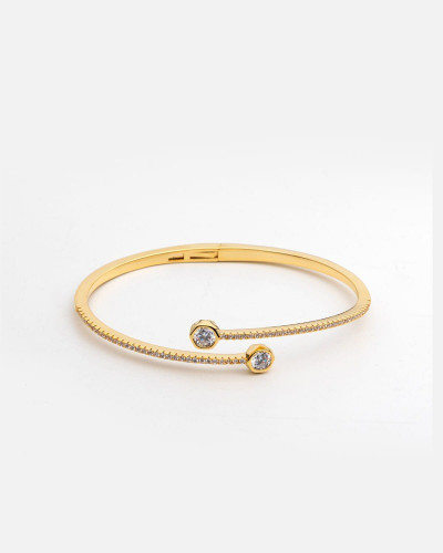 اسوارة نسائية بتصميم أنيق بلون ذهبي