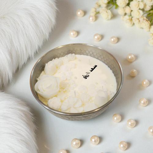 شمعة دائرية كبيرة